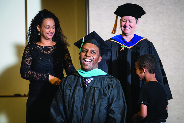 2016-MPA-Hooding-81-WEB-05022017-640x427